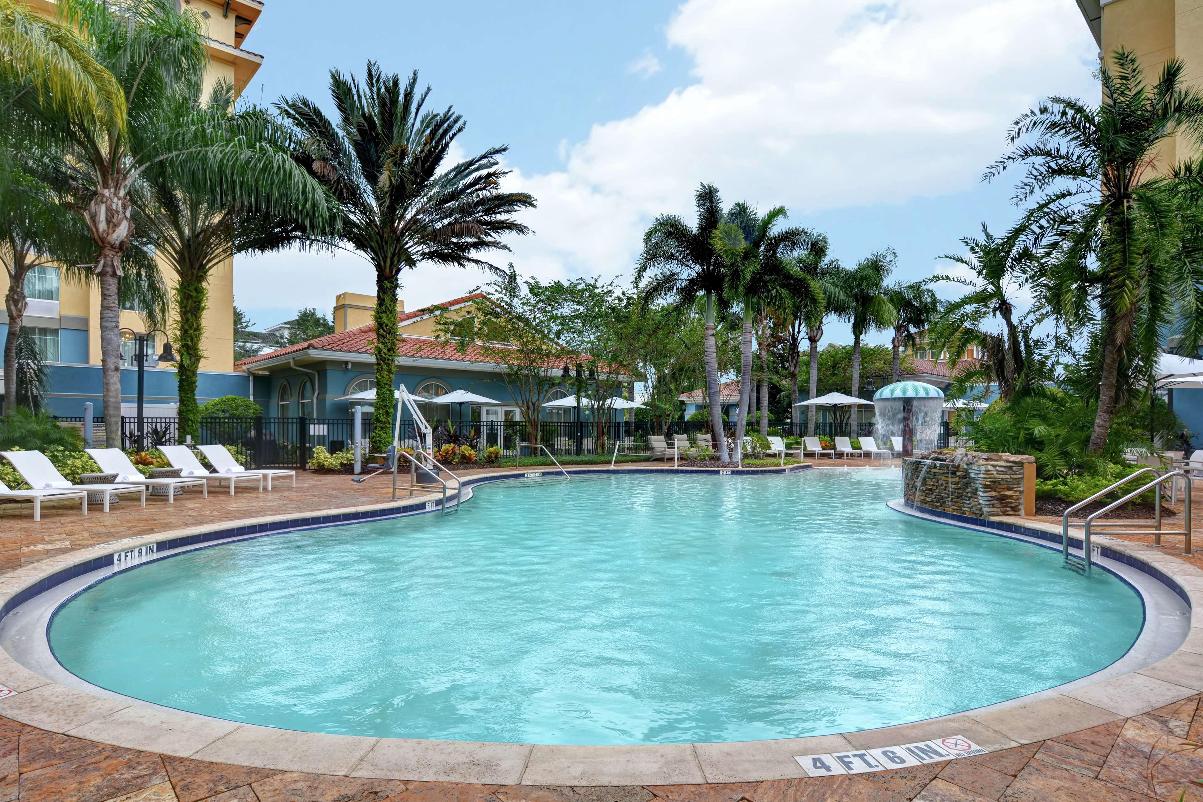 Hilton Garden Inn Orlando Lake Buena Vista Kültér fotó