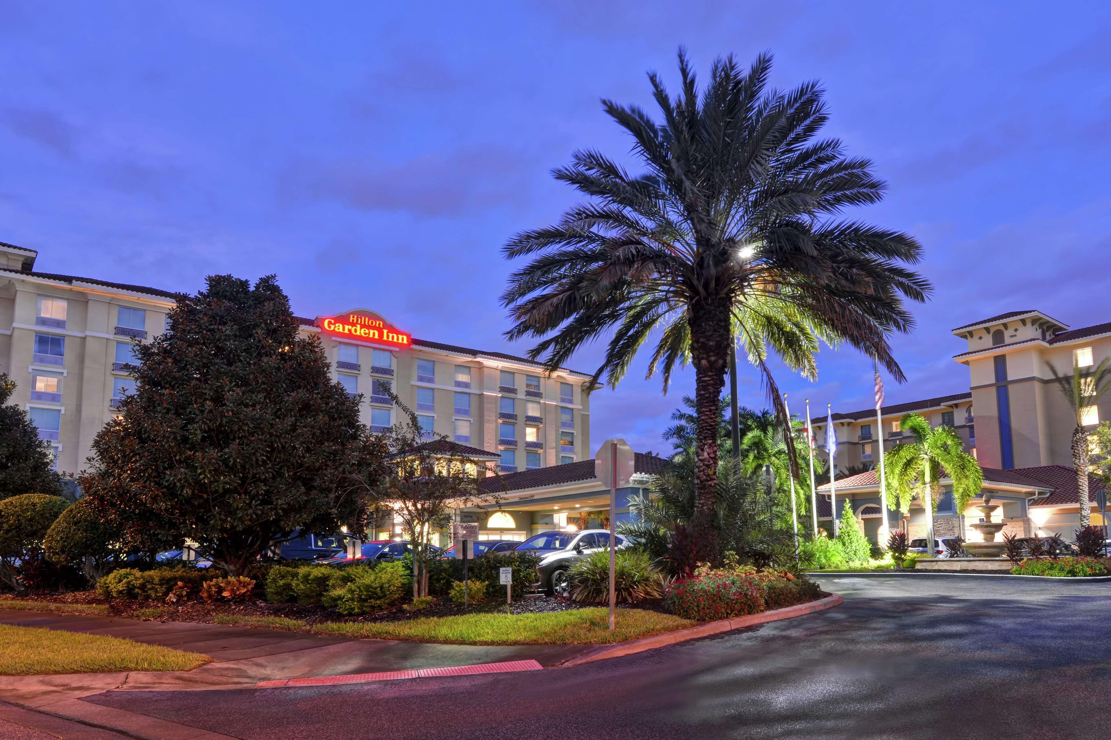 Hilton Garden Inn Orlando Lake Buena Vista Kültér fotó